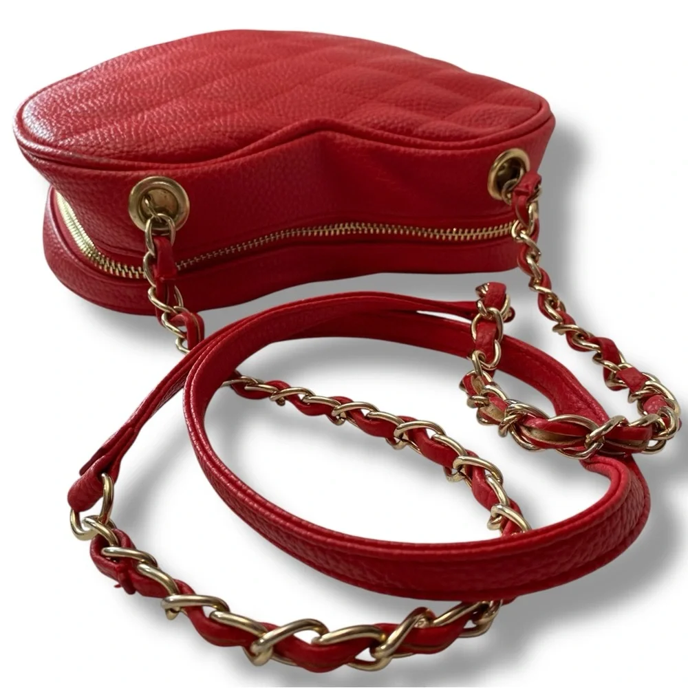 Justfab Vintage Y2K Quilted Pebbled Leather Red Heart Crossbody Bag